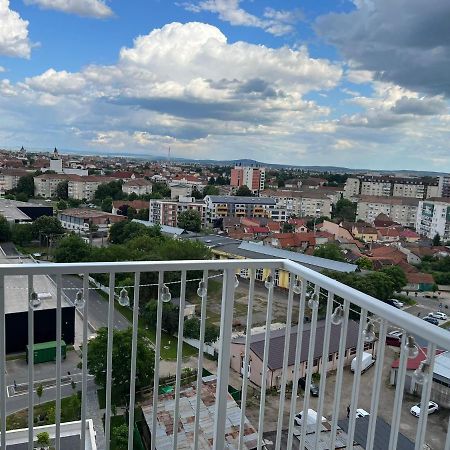 Glim Suite Oradea Eksteriør bilde