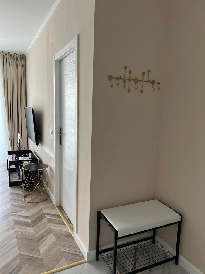Glim Suite Oradea Eksteriør bilde